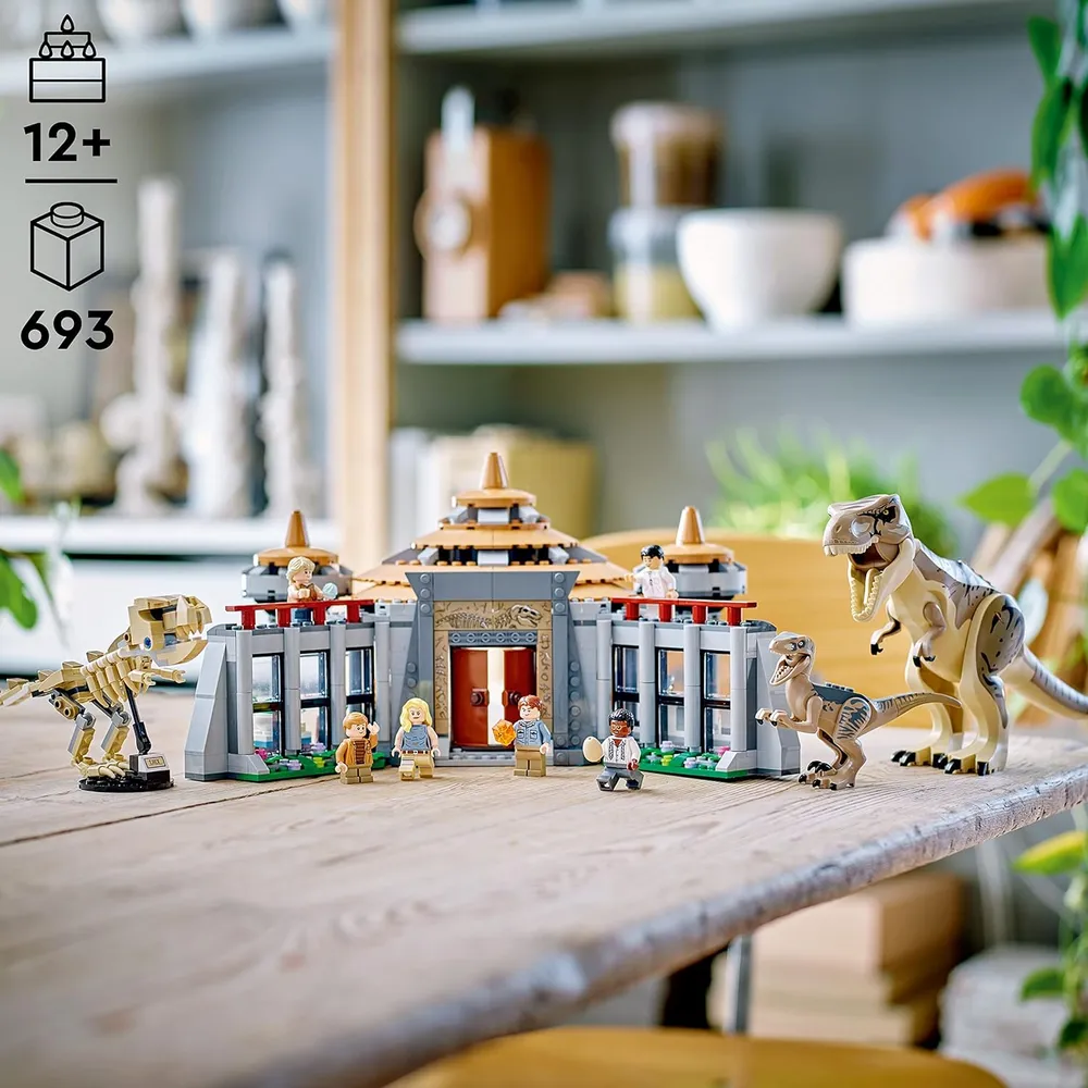 Lego Jurassic Park centro de visitantes ataque T Rex y Raptor set