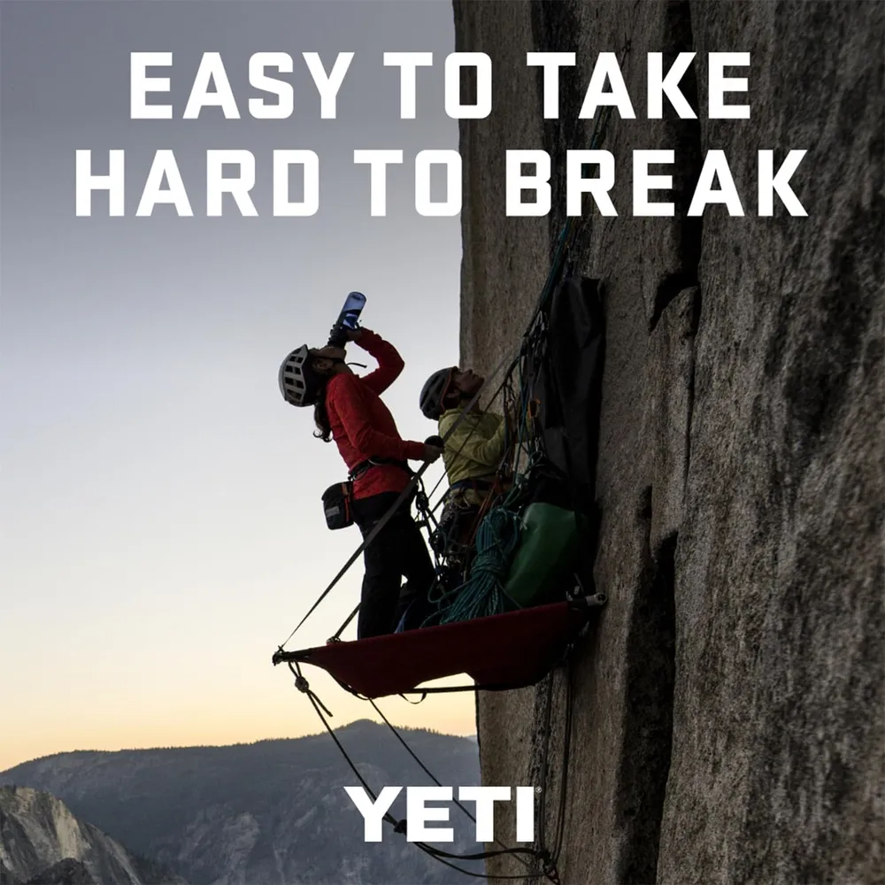 YETI Botella Yonder con Tapa Chung de 25 oz | Transparente
