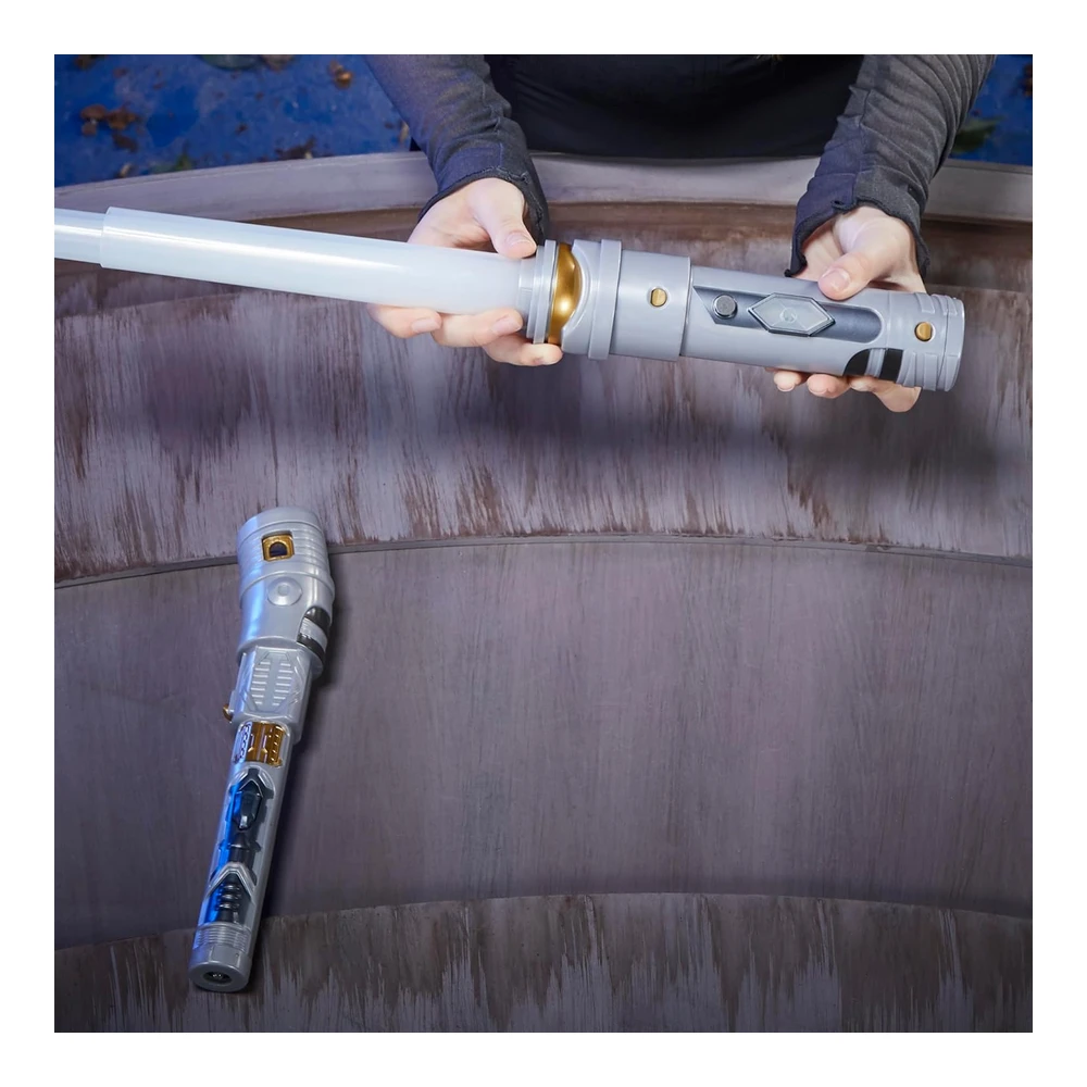 b0bryh6jqp_1.webp Star Wars Lightsaber Forge Ahsoka Tano - Sable Electrónico Personalizable Blanco - Juguetes para niños y Niñas de 4 Años