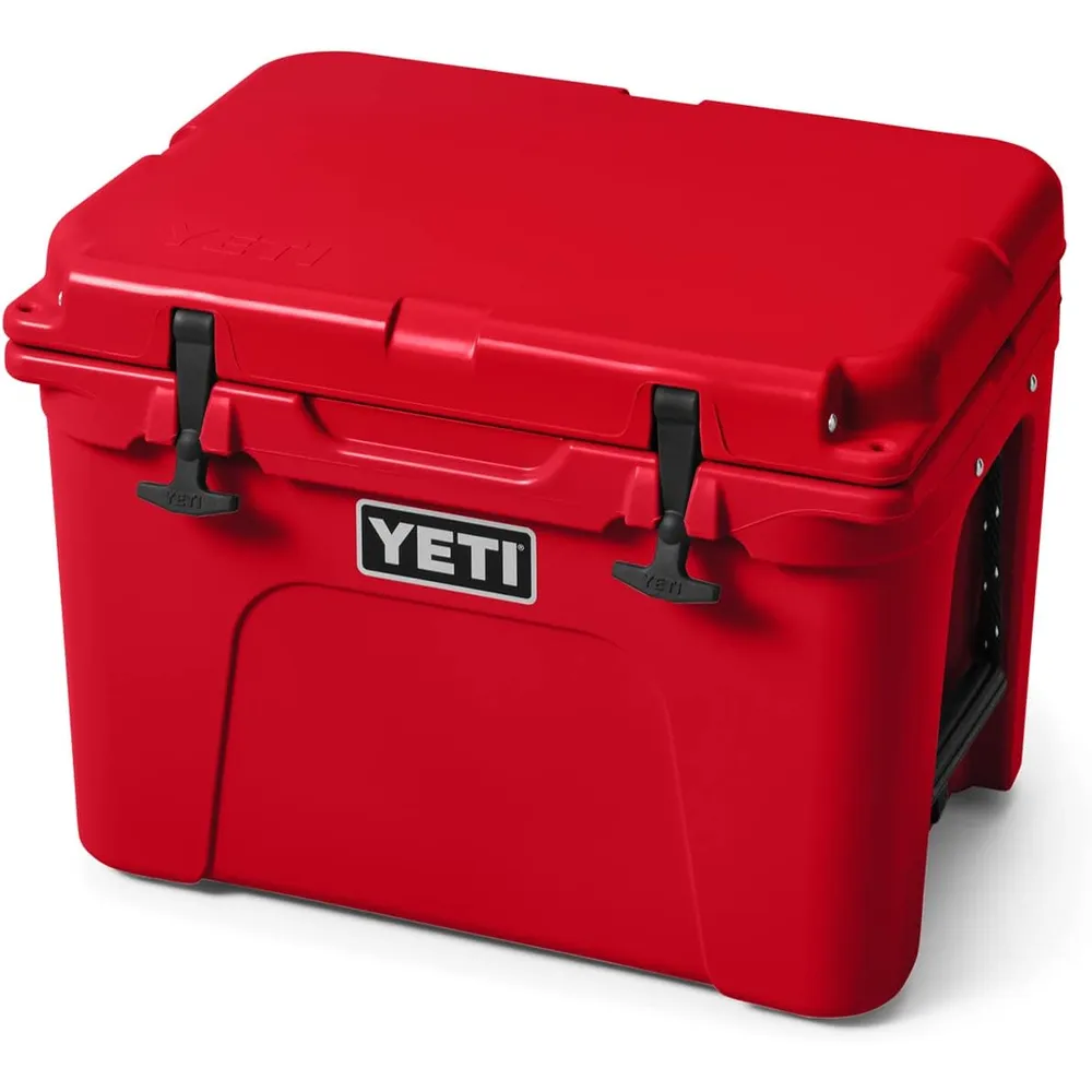 b0bttrnr3x_2_webp.webp YETI Tundra 35 Cooler Portátil | Rojo