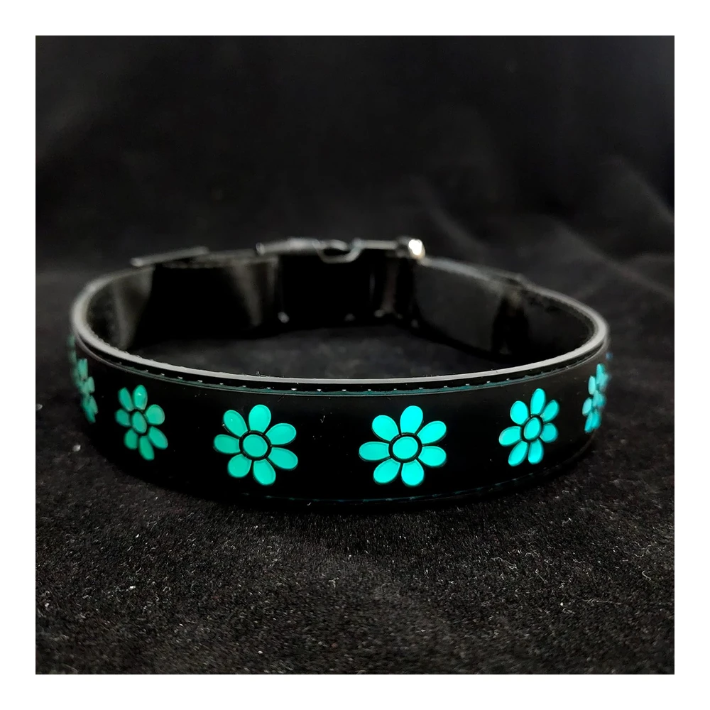 Dogled Subversive - Collar para Perro con Luz Led USB-C - Diseño Subversivo de Girasol 3d - Material Cómodo y Suave - Iluminación Multicolor (M (15.7 a 19.7") - Negro)