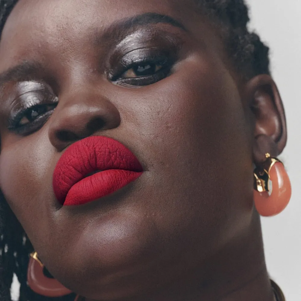 Fenty Labial Líquido Velvet Icon tono Terciopelo