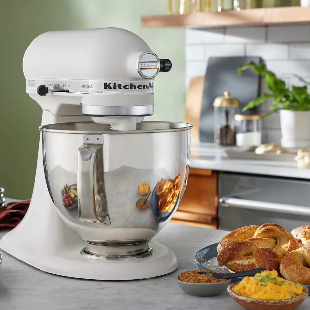 KITCHENAID, BATIDORA DE PIE ARTISAN SERIES 5 QT CABEZAL INCLINABLE | PORCELANA