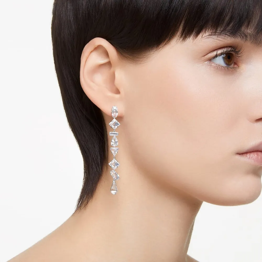 SWAROVSKI ARETES COLGANTES LARGOS MIXTO MESMERA ACABADO RODIO PARA MUJER | TRANSPARENTE