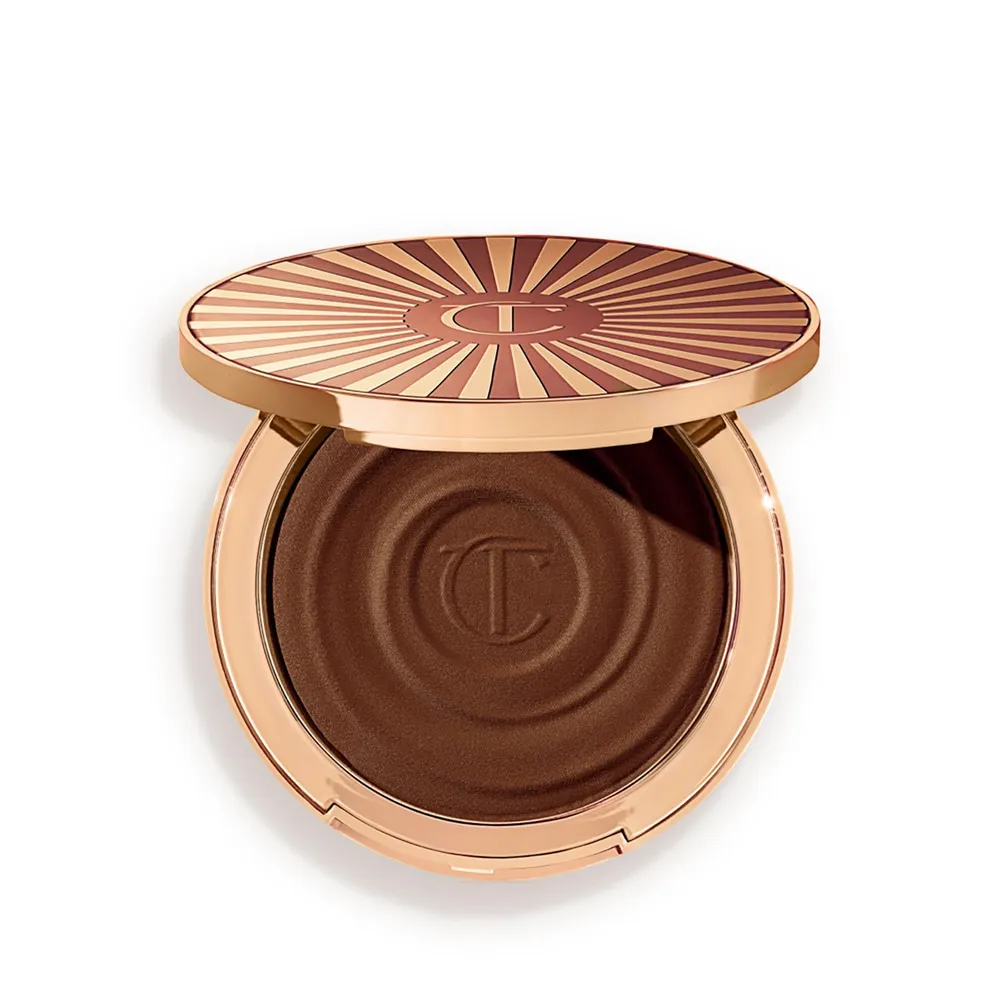 Charlotte Tilbury Beautiful Skin Maquillaje y bronceador en crema | 04 Profundo