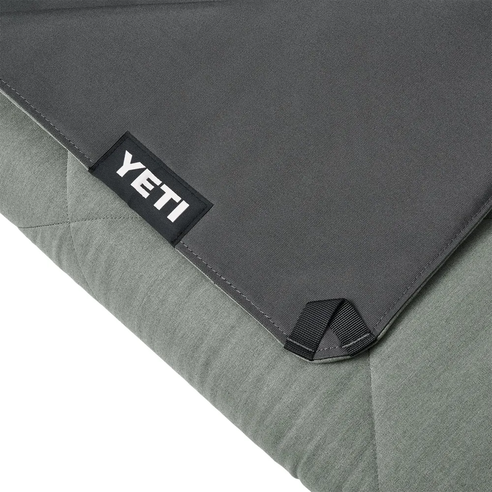 YETI Lowlamds Manta Multiusos con bolsita para viaje | Verde Militar