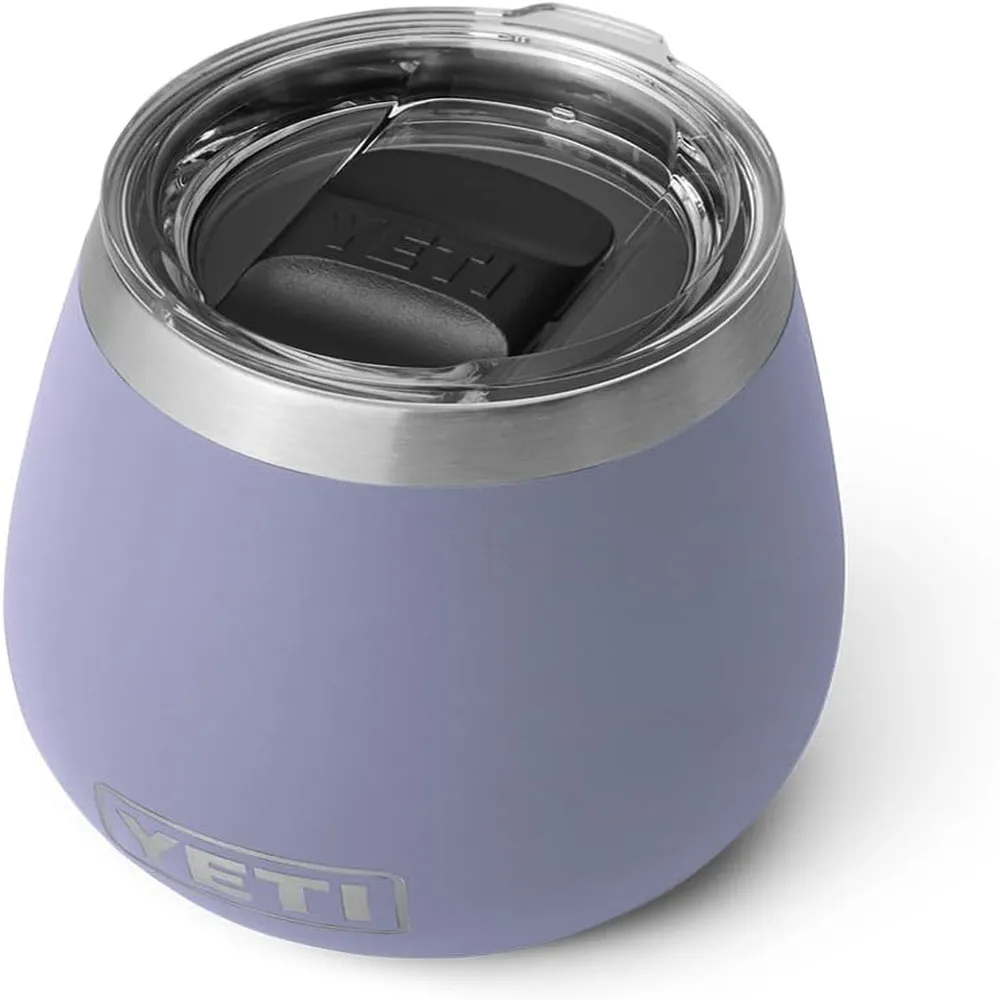 YETI Rambler Vaso de vino de 10 oz de acero inoxidable con tapa MagSlider color lila