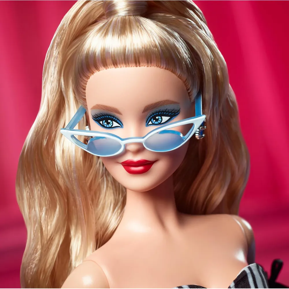 BARBIE SIGNATURE MUÑECA 65 ANIVERSARIO VESTIDO BLANCO Y NEGRO