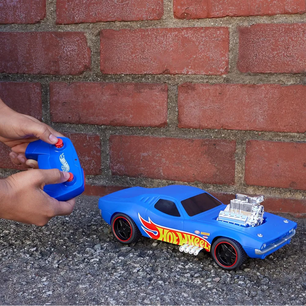 HOT WHEELS AUTO A CONTROL REMOTO RODGER DODGER 50 ANIVERSARIO