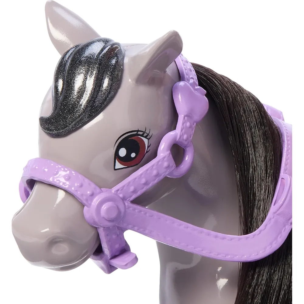 BARBIE CHELSEA MUÑECA CON CABALLO GRIS Y ACCESORIOS