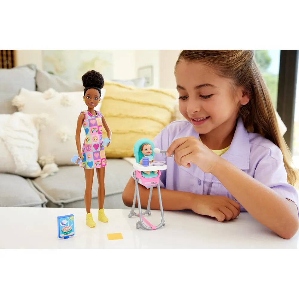b0cbnnsb6c_1_webp.webp BARBIE SKIPPER SET NIÑERA CON ACCESORIOS