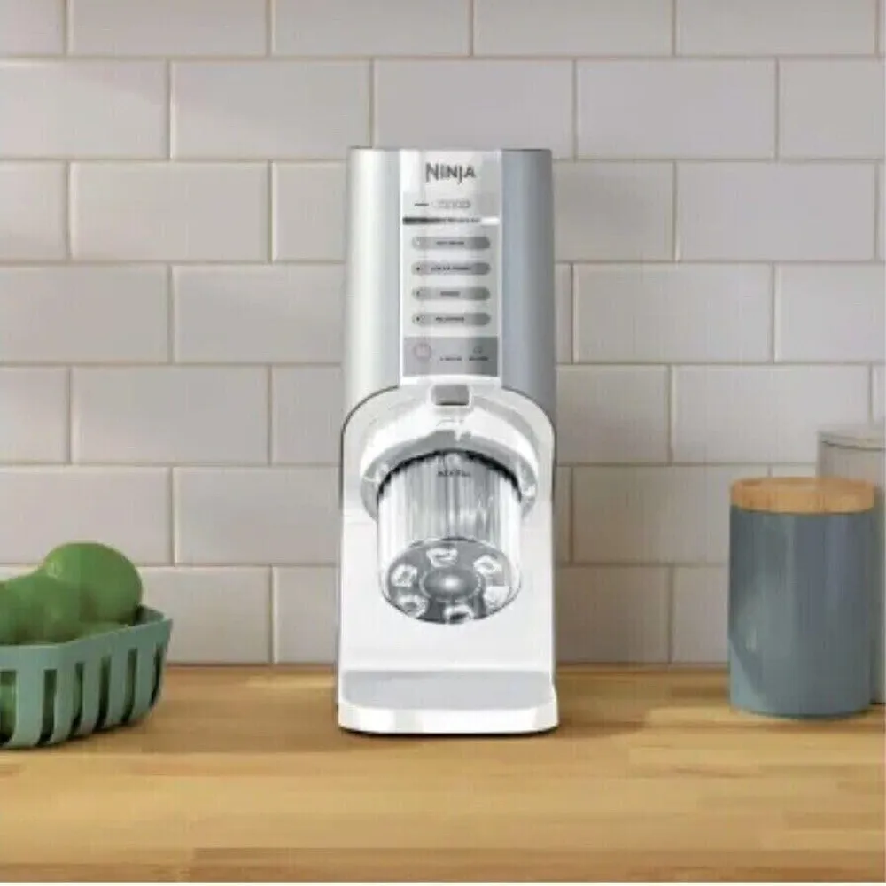 NINJA MÁQUINA HELADOS CREAMI BREEZE NC100 2 PT / 0.95 L | BLANCO