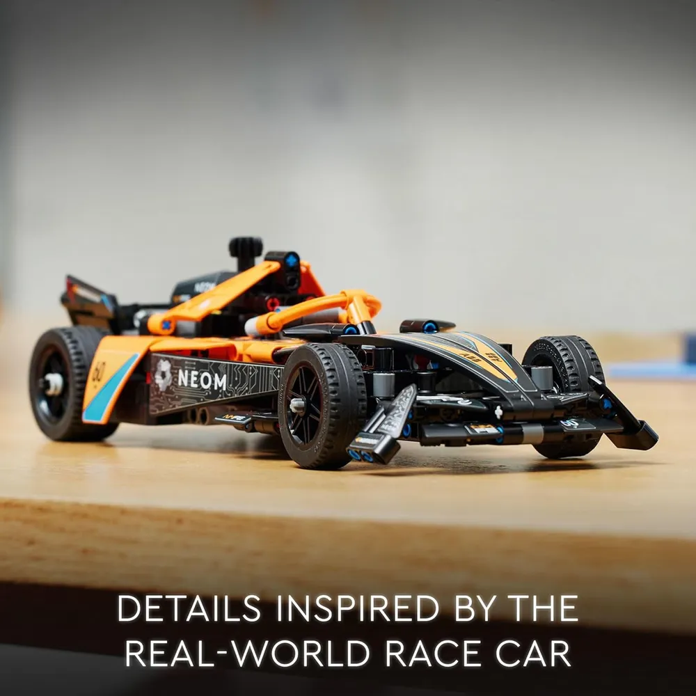 LEGO TECHNIC NEOM MCLAREN FÓRMULA E