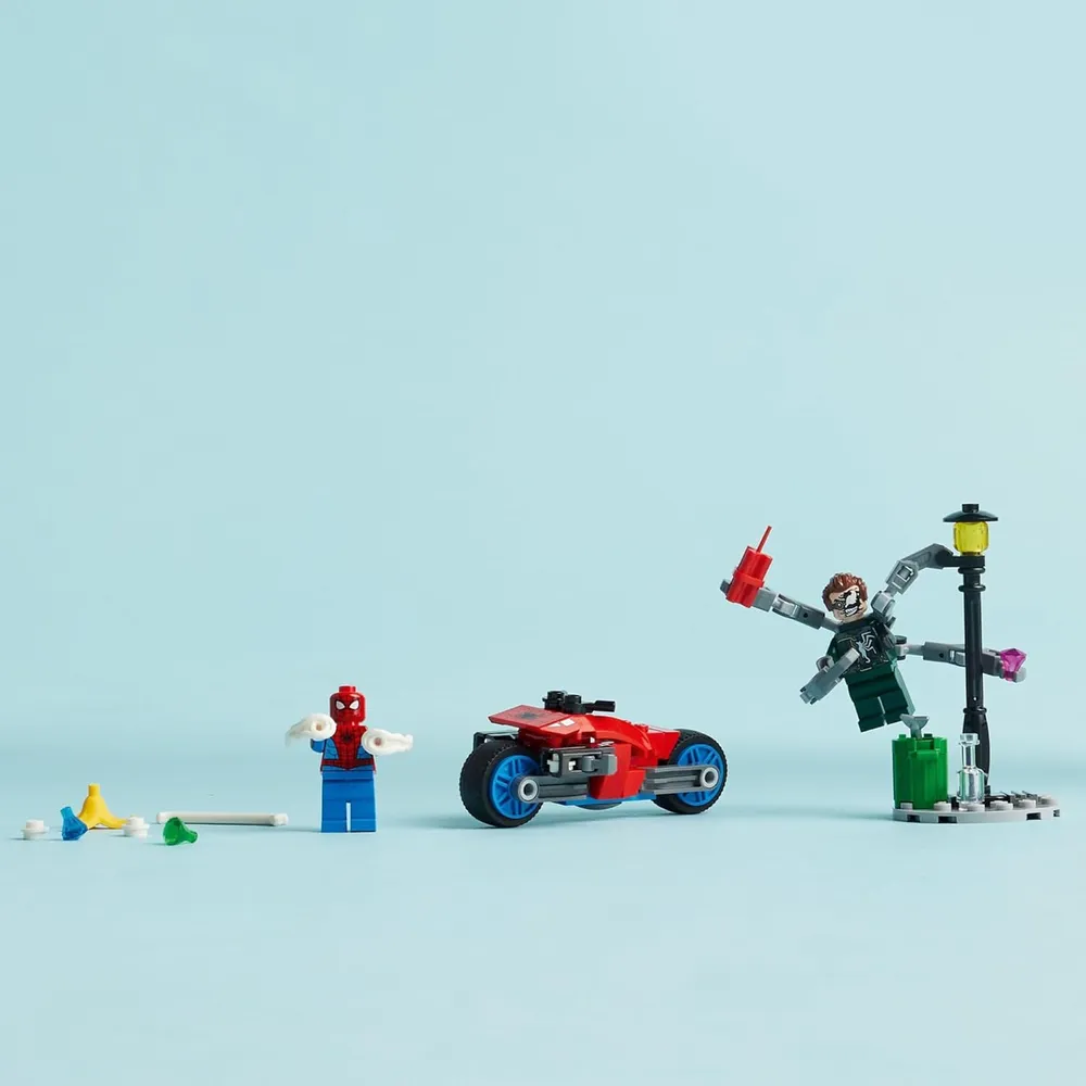 Lego Marvel Persecución en moto Spider-Man vs Doctor Octopus, 2 figuras