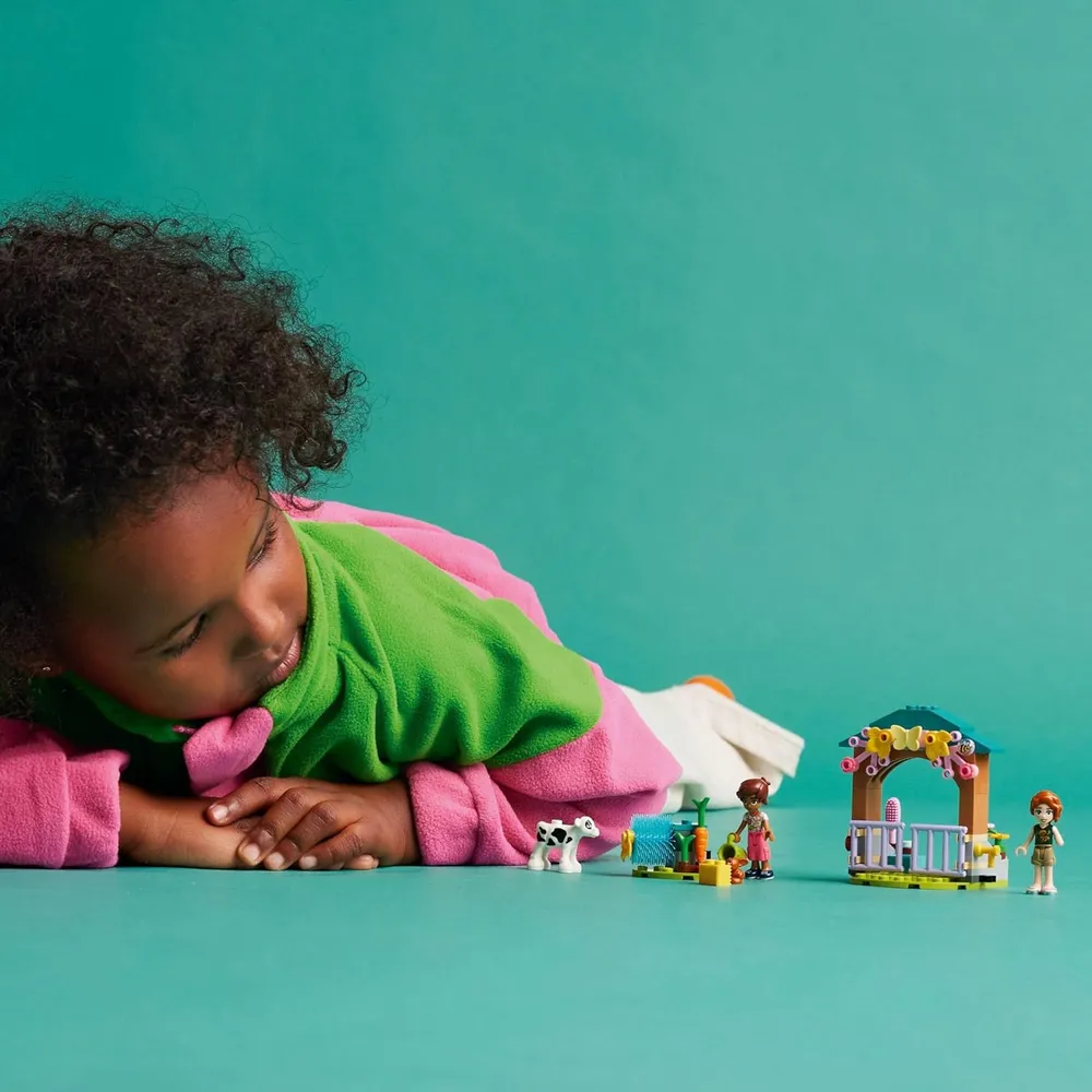 Lego Friends Establo de la ternera de otoño, juguete de granja para niños 5+