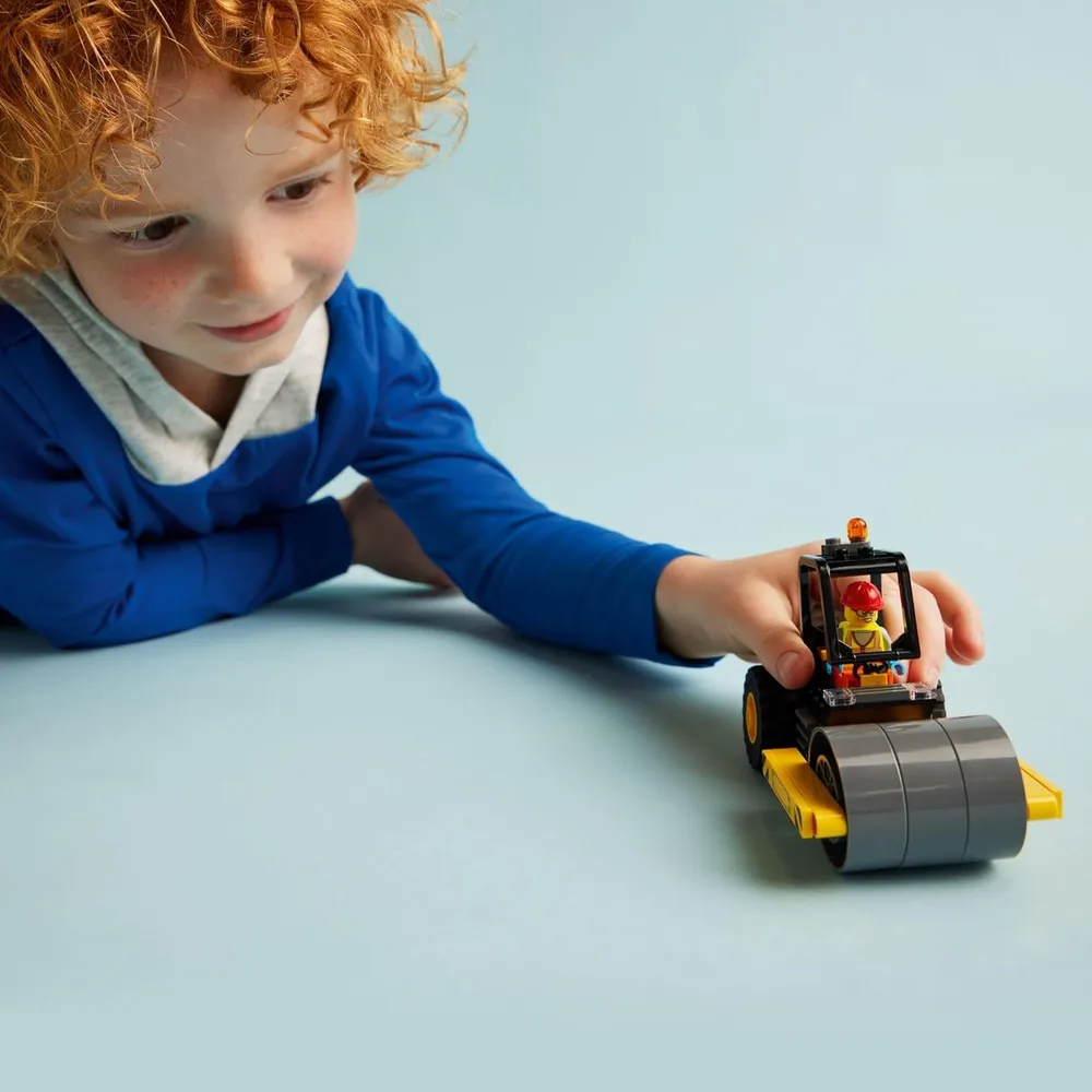 b0cgycs73f_1_webp.webp Lego City Apisonadora de juguete con minifigura, set de construcción