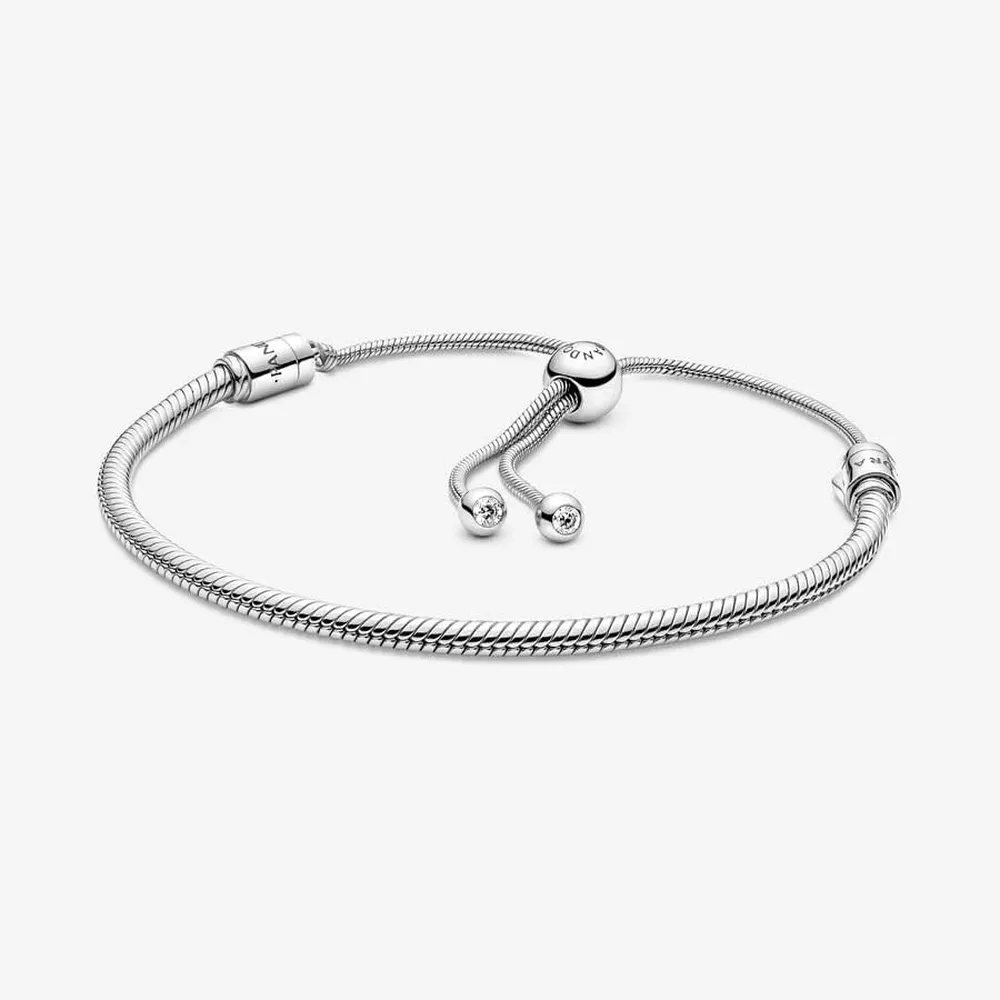 Pandora Moments pulsera con dijes 28 cm | Plata