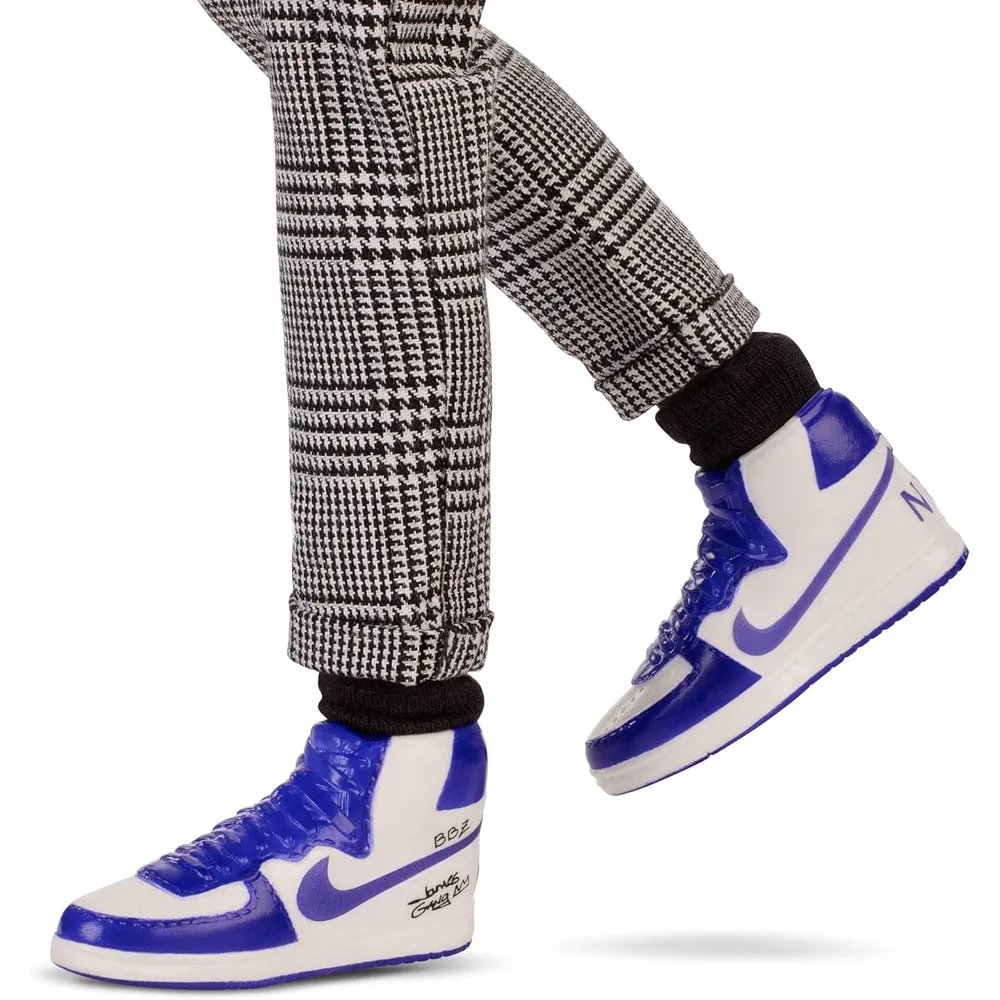 b0cmjsxwgm_3_webp.webp KEN BARBIE SIGNATURE LEBRON JAMES KENBASSADORS