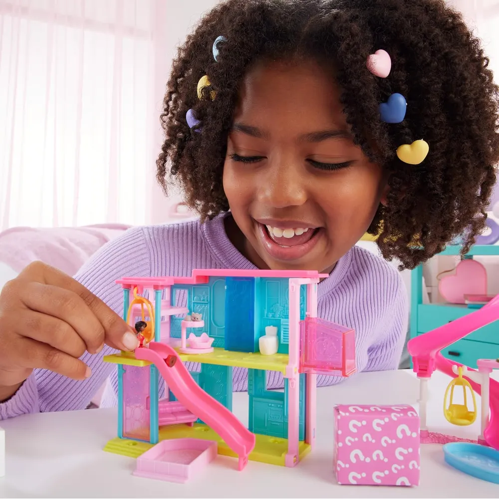 BARBIE MINI BARBIELAND CASA DE ENSUEÑO CON PISCINA Y ASCENSOR
