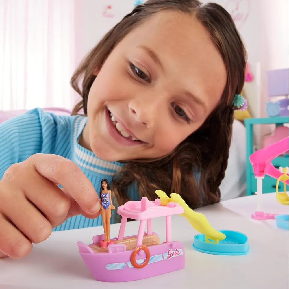BARBIE MINI BARBIELAND BARCO DE ENSUEÑO CAMBIO DE COLOR