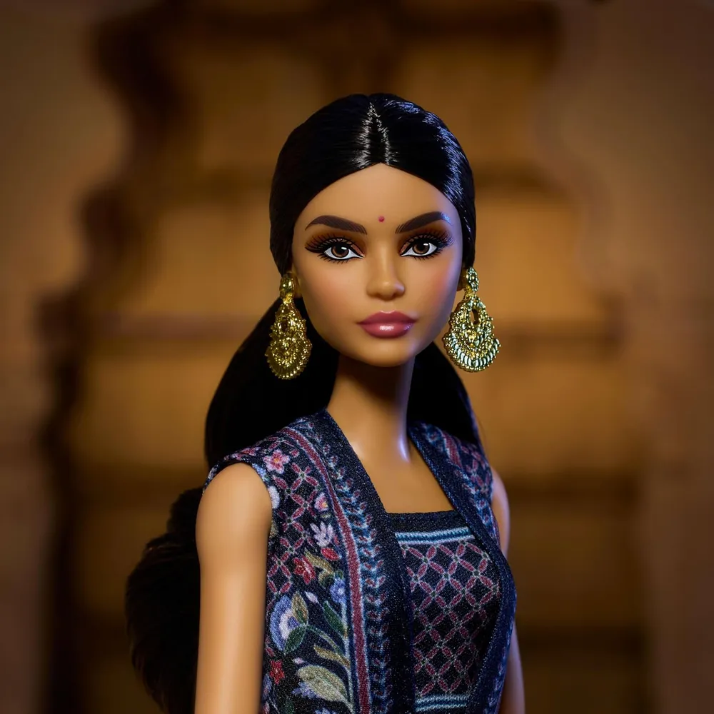 BARBIE DIWALI ANITA DONGRE MUÑECA COLECCIÓN FESTIVA