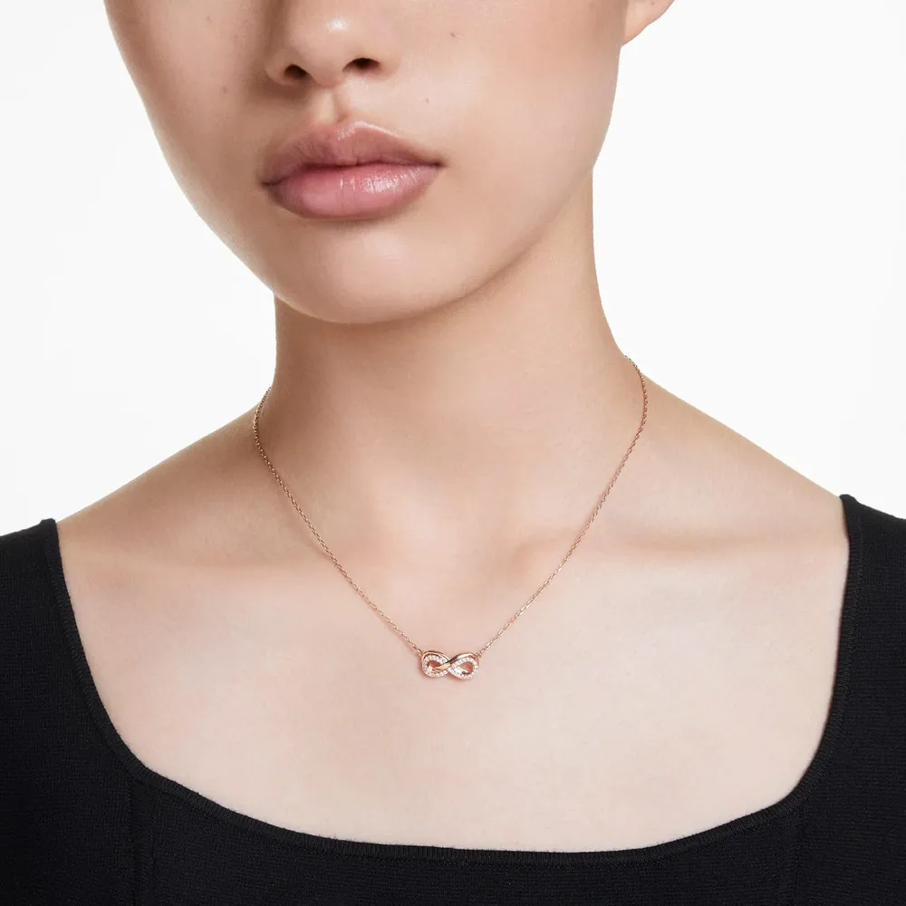 SWAROVSKI COLLAR PENDIENTE INFINITO HYPERBOLA ACABADO ORO ROSA PARA MUJER | ORO ROSA