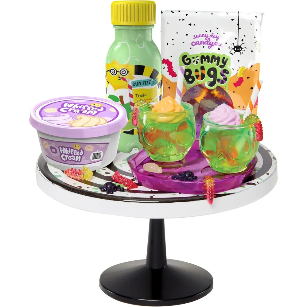 MGA Miniverse Beetlejuice comida