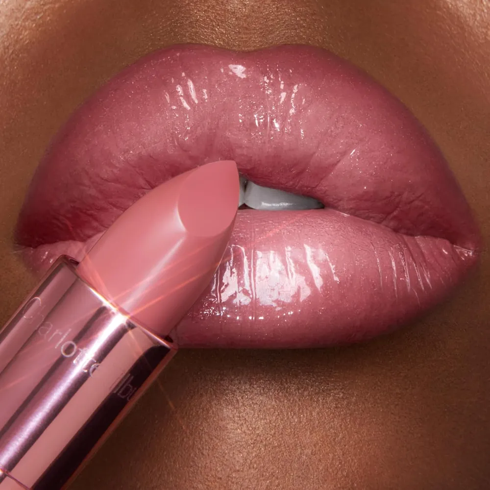 Charlotte Tilbury K.i.s.s.i.n.g Lápiz labial | Candy Chic - rosa caramelo