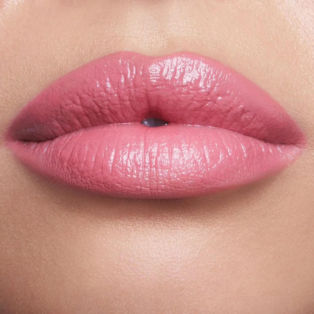 Charlotte Tilbury K.i.s.s.i.n.g Lápiz labial | Alfombra roja rosa - rosa pastel