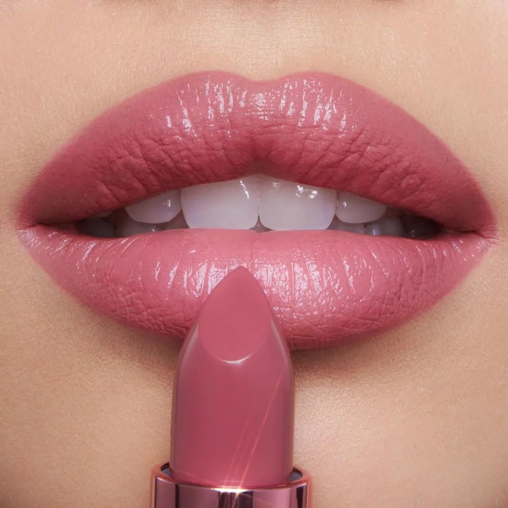 Charlotte Tilbury K.i.s.s.i.n.g Lápiz labial | Rose To Fame - rosa malva suave