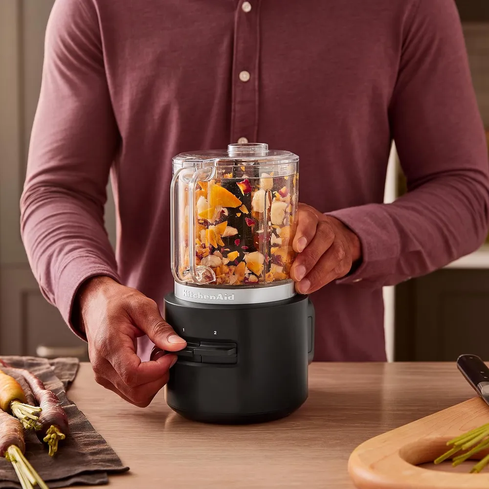 b0ctr4s7nd_3_webp.webp KITCHENAID KFCR500, PICADORA DE ALIMENTOS INALÁMBRICA GO | NEGRO MATE