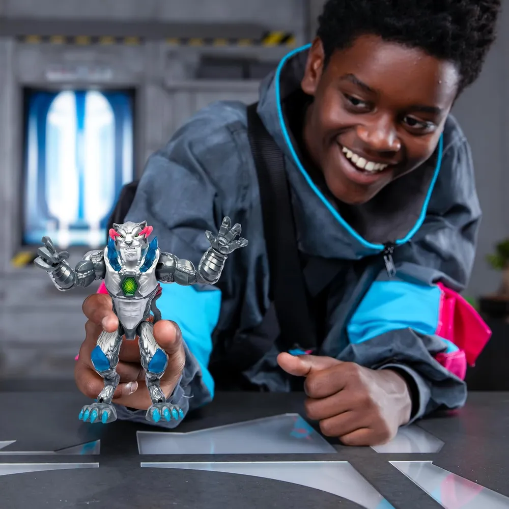 MrBeast Lab mutantes figura pantera metálica
