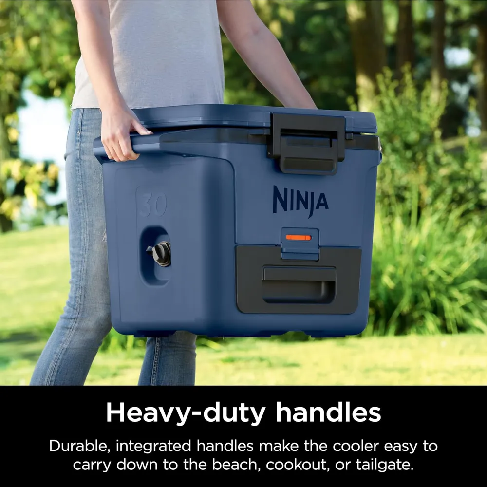 Ninja enfriador duro FB131BL Frostvault, con cajón seco, alta resistencia, 30 qt / 28,4 L | Lakeshore Blue