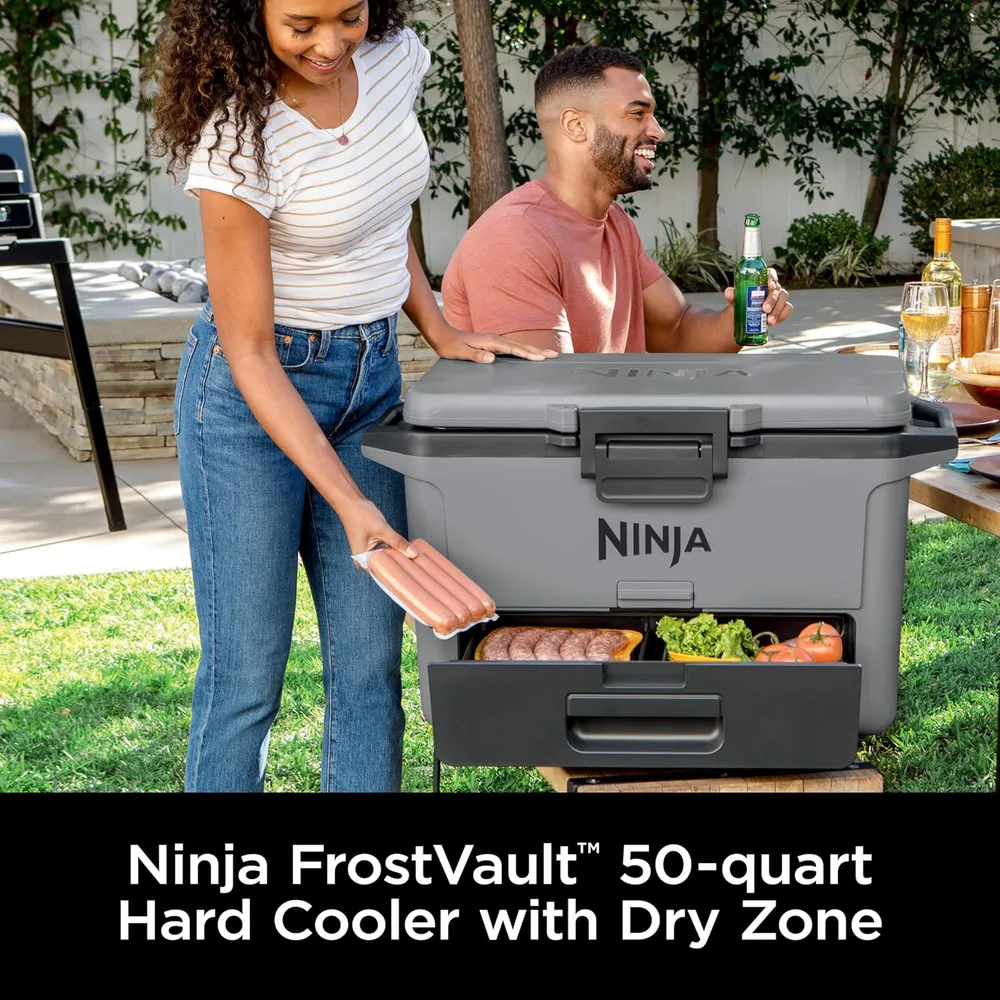 b0cv5nng3w_1_webp.webp Ninja enfriador duro FB151GY Frostvault con cajón seco, alta resistencia, 50 qt / 47,3 L | Gris