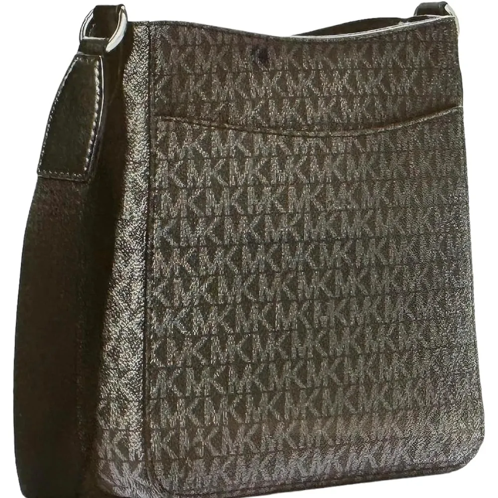 Michael Kors | Bolso Crossbody Pequeño de Cuero (Negro/Plateado)