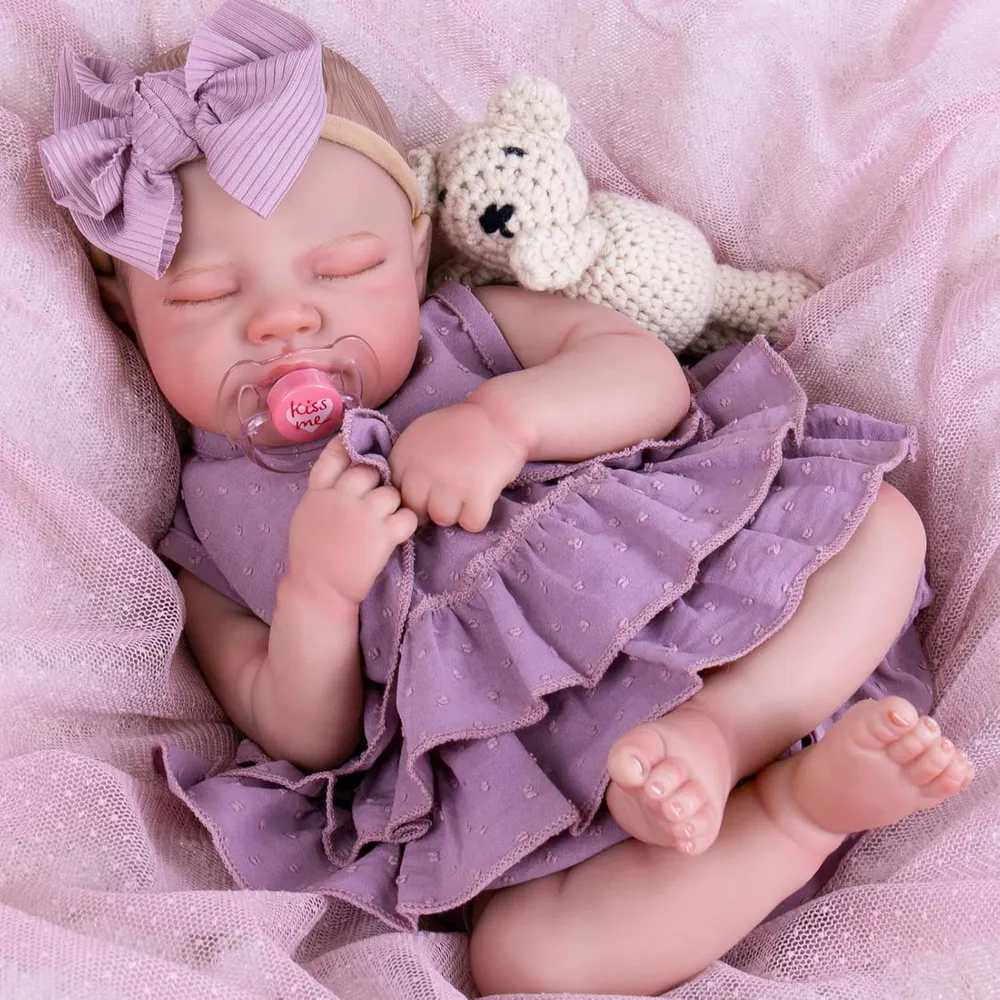 MUÑECA AORI BEBÉ REBORN 20" / 51 CM CON KIT DE ALIMENTACIÓN | PÚRPURA