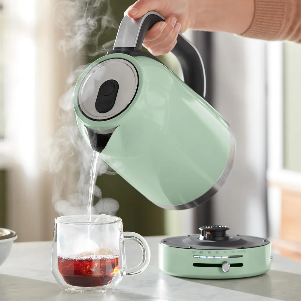 b0d3r8z8j9_2_webp.webp KITCHENAID KEK1701, HERVIDOR ELÉCTRICO 1.7 L | PISTACHO