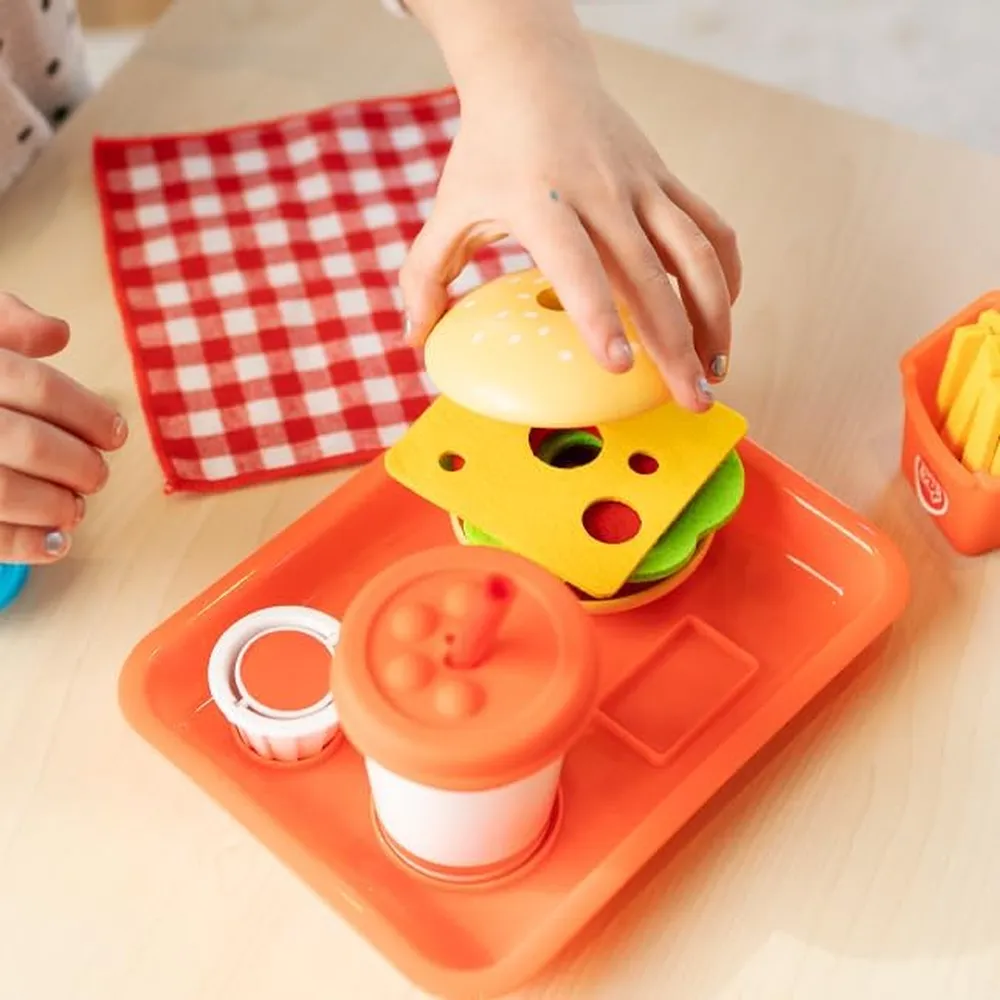 b0d466mw11_3_webp.webp JUEGO HAMBURGUESA Y PAPAS FRITAS FAT BRAIN TOYS