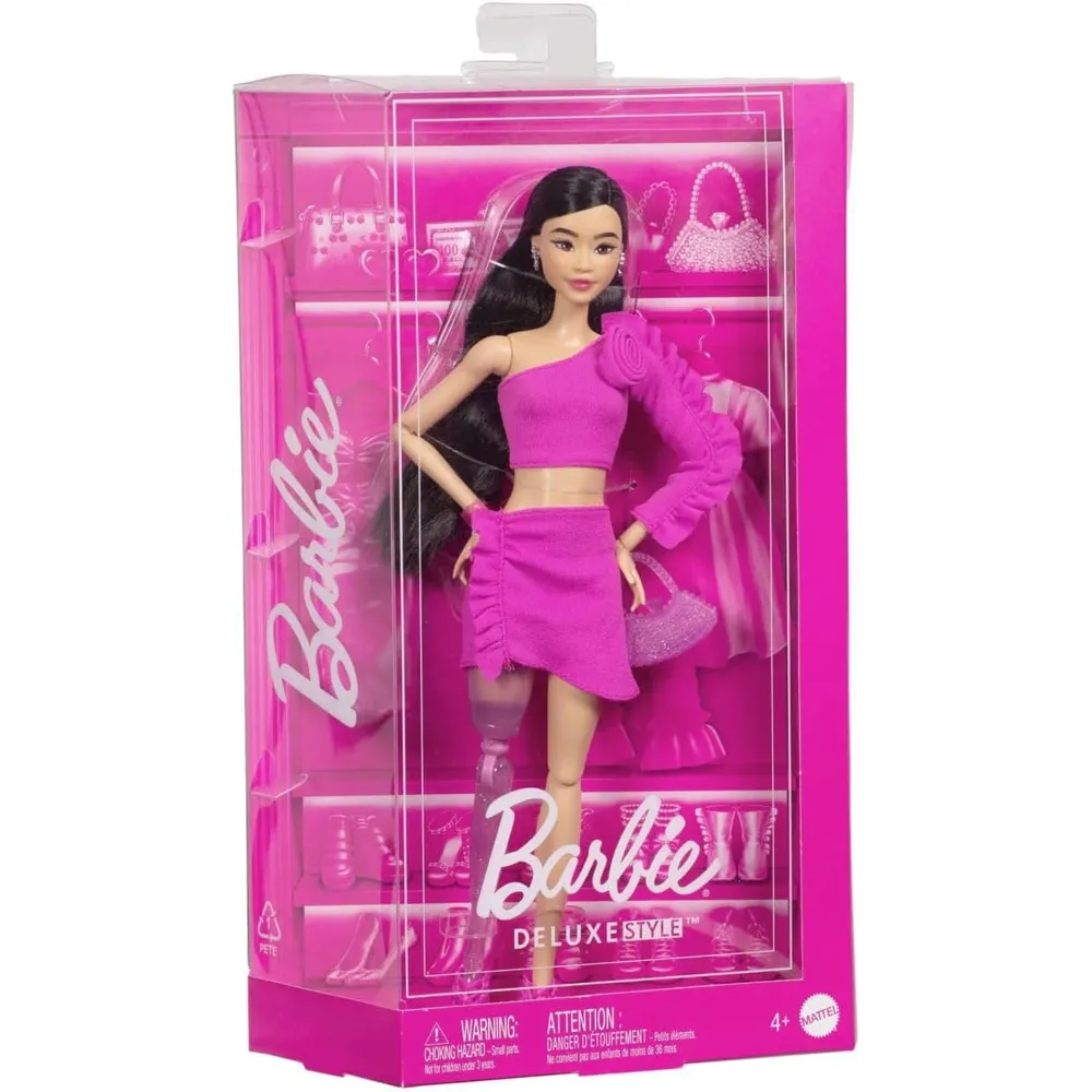 BARBIE DELUXE ESTILO 2 BARBIECORE CABELLO NEGRO