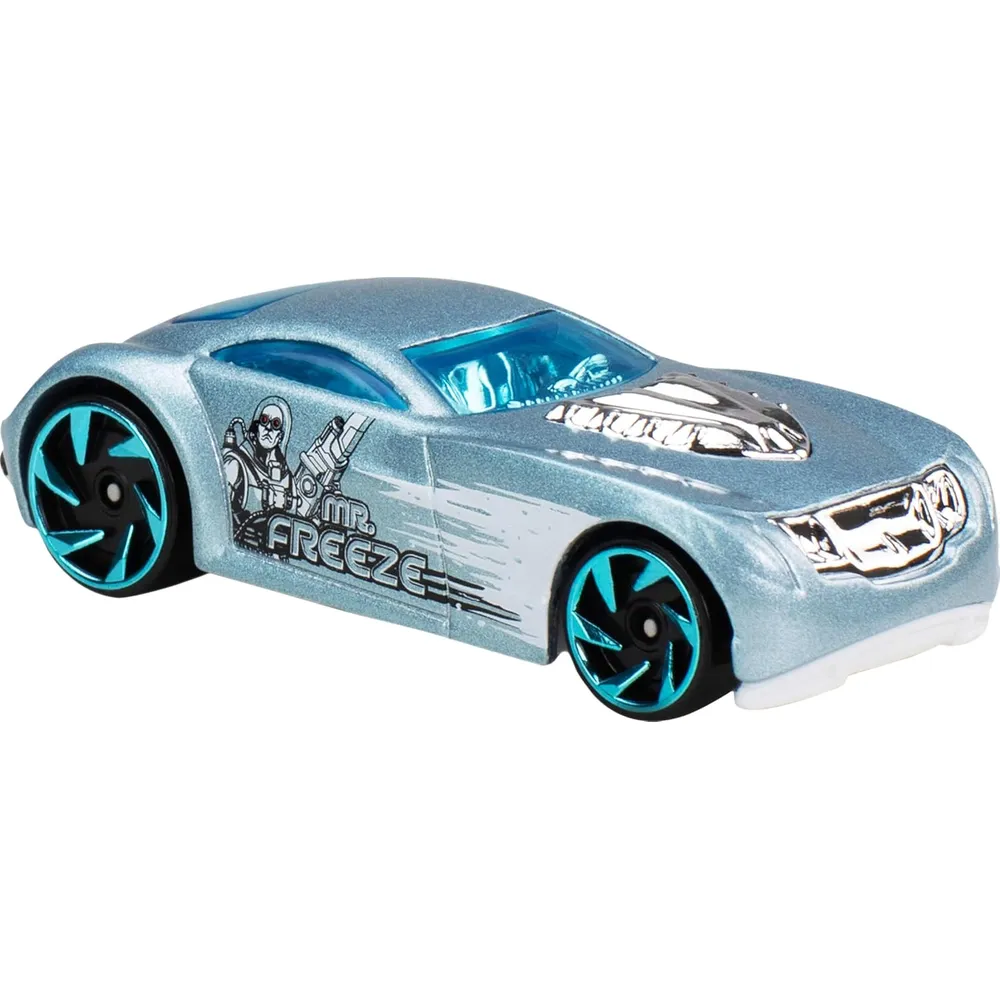 HOT WHEELS BATMAN BATMOBILE SET 5 PZS