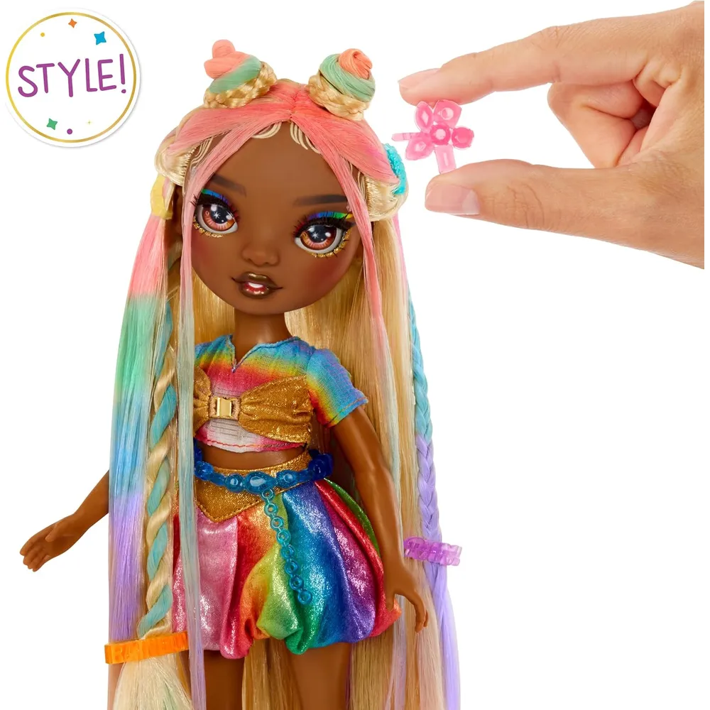 Rainbow High Meline muñeca con tiza para peinar