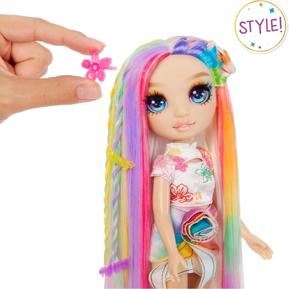 Rainbow High muñeca con tiza arcoíris