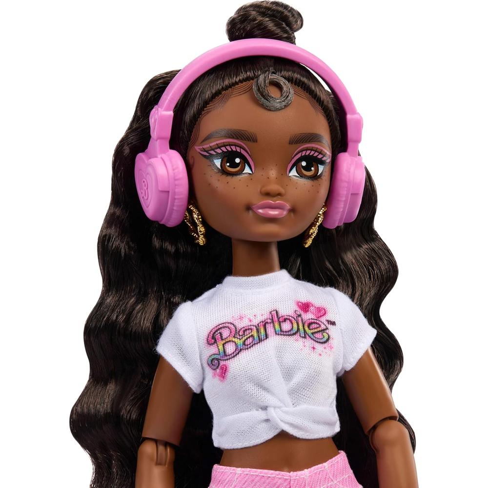 Muñeca Barbie Dream Besties patinadora con accesorios | Brooklyn
