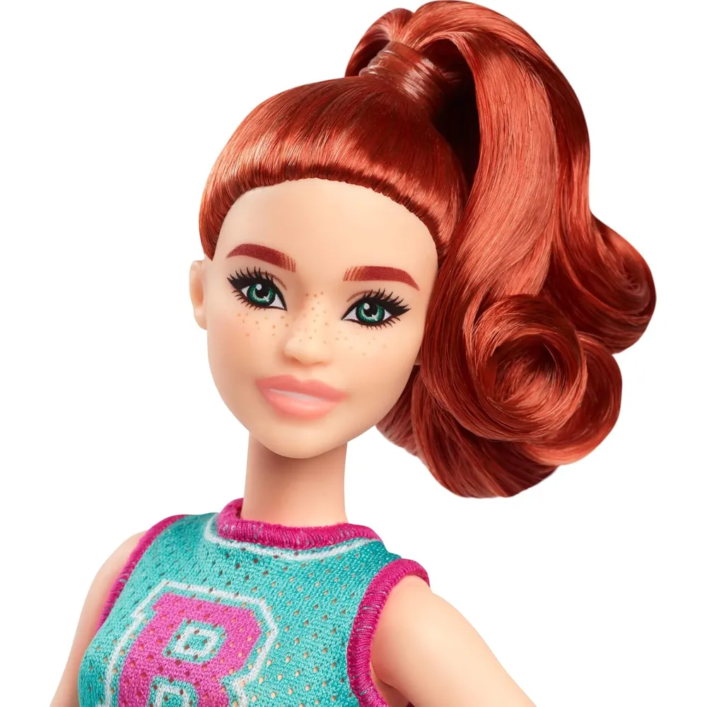 BARBIE FASHIONISTAS 232 MUÑECA CABELLO ROJO LOOK DEPORTIVO