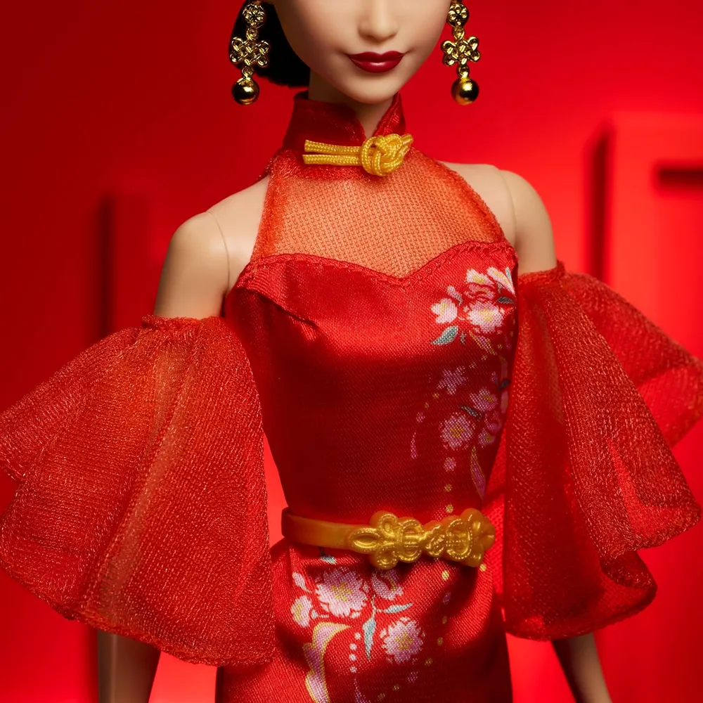 BARBIE AÑO NUEVO LUNAR MUÑECA SIGNATURE VESTIDO QIPAO