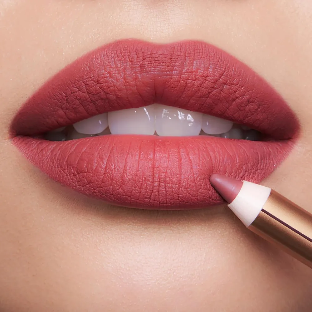Charlotte Tilbury Lip Cheat Lápiz delineador de labios | Rosa de los 90 - rosa cálido