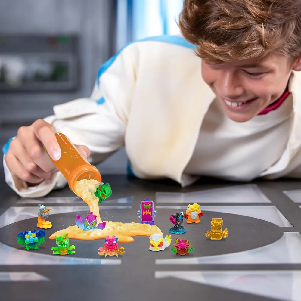MrBeast Lab Serie 2 Swarms atómica 12 figuras