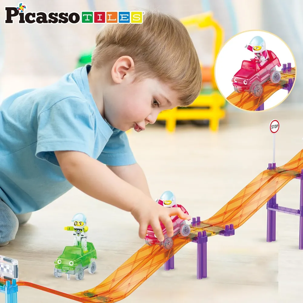PISTA CARRERAS MAGNÉTICA CON AUTOS Y FIGURAS PICASSOTILES