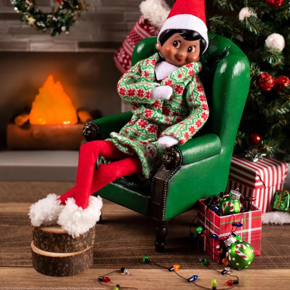 b0dhdv9jbk_1_webp.webp The Elf on the Shelf accesorios Claus Couture bata y pantuflas