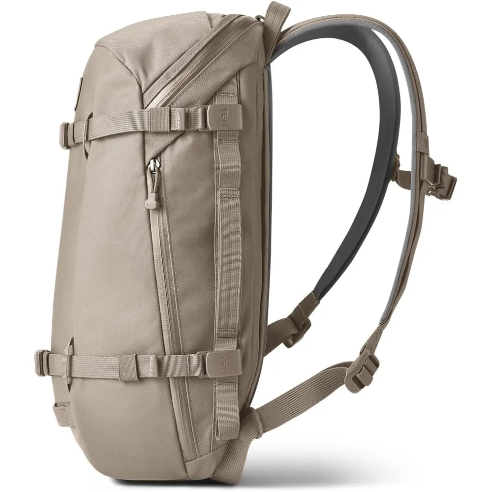 YETI Crossroads Mochila de Viaje de 22L | Beige